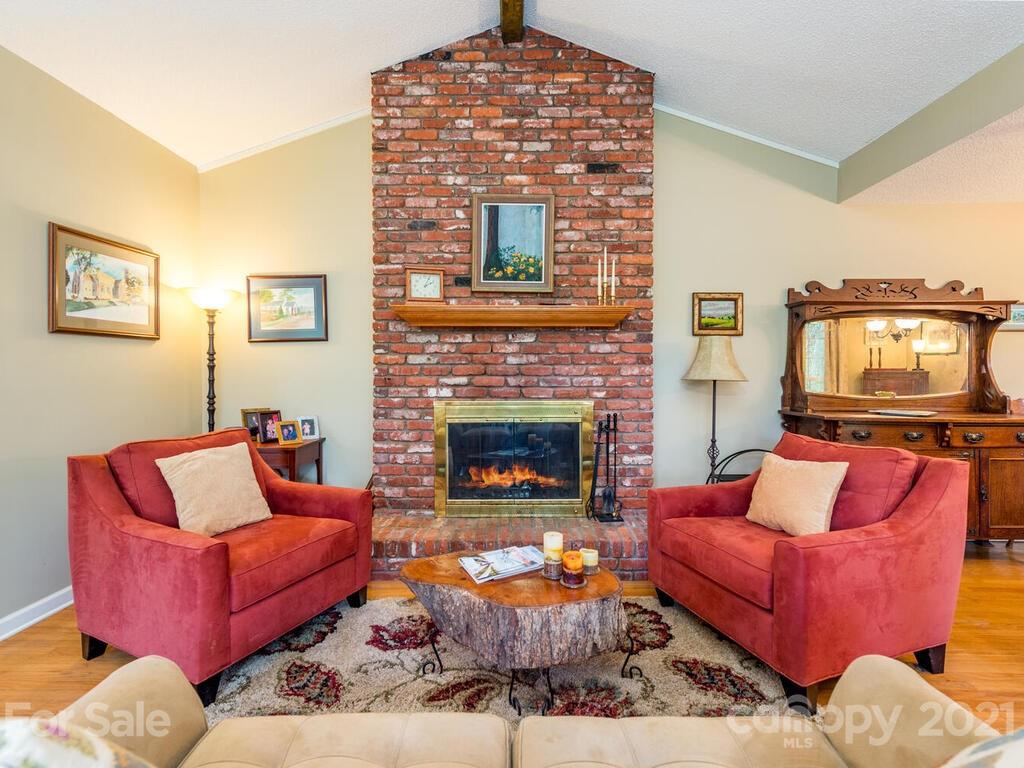 1 E Fox Chase Road Asheville NC 28804