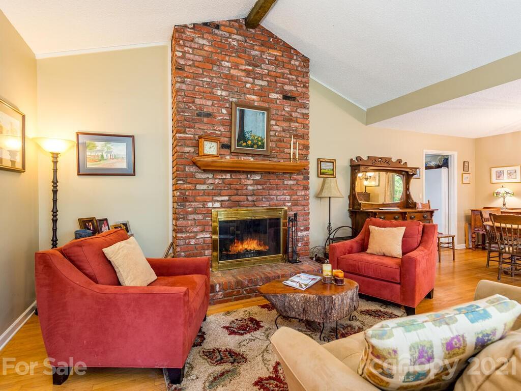 1 E Fox Chase Road Asheville NC 28804