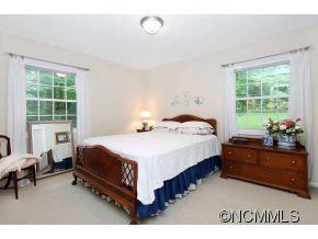 50 Ferncliff Drive Asheville NC 28805