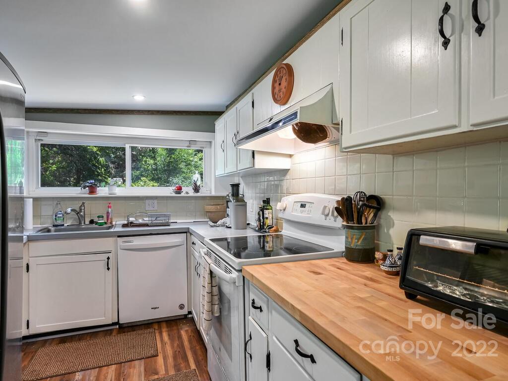 7 Beaverdam Knoll Road Asheville NC 28804