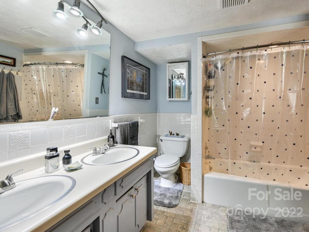 7 Beaverdam Knoll Road Asheville NC 28804