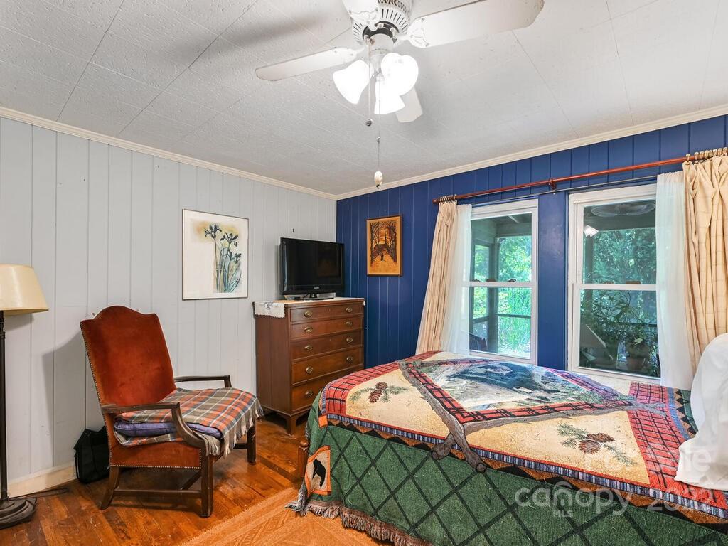 7 Beaverdam Knoll Road Asheville NC 28804