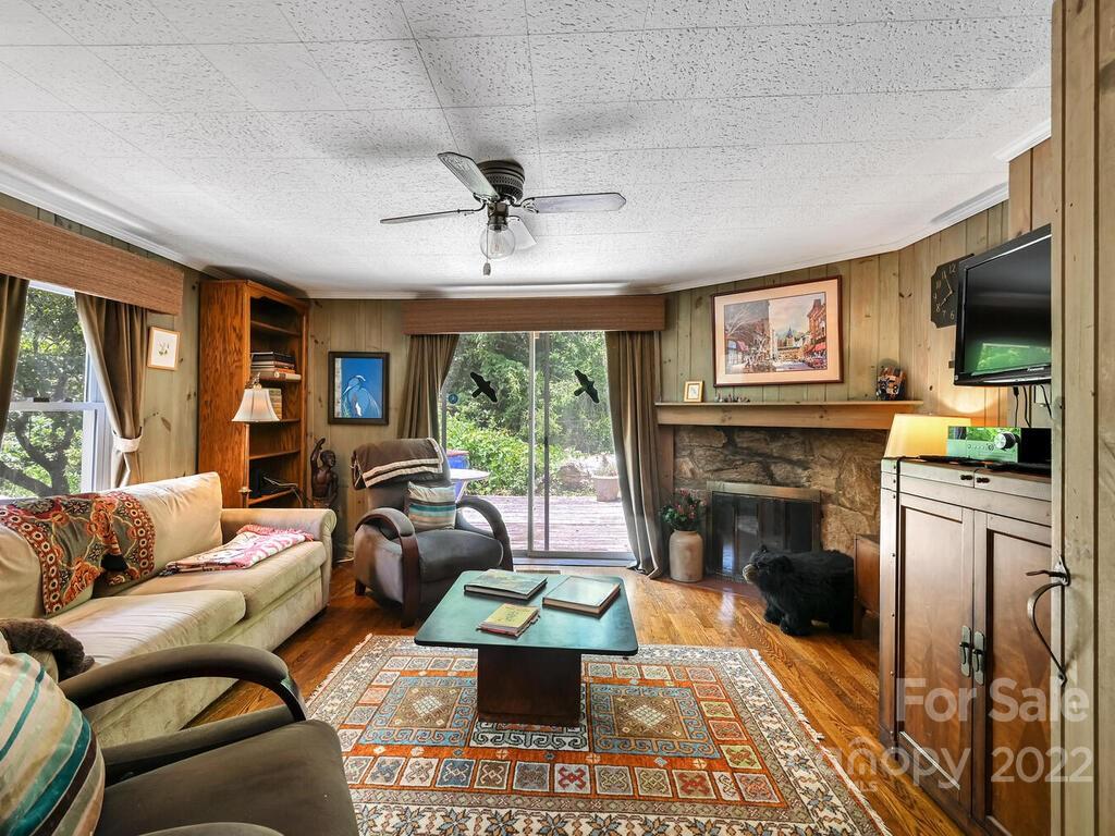 7 Beaverdam Knoll Road Asheville NC 28804