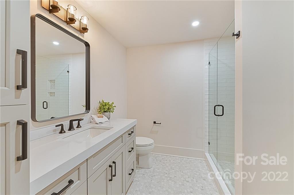 2207 Whilden Court Charlotte NC 28211
