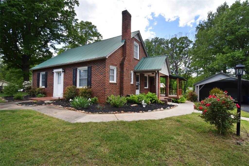 2325 Rome Jones Road Newton NC 28658