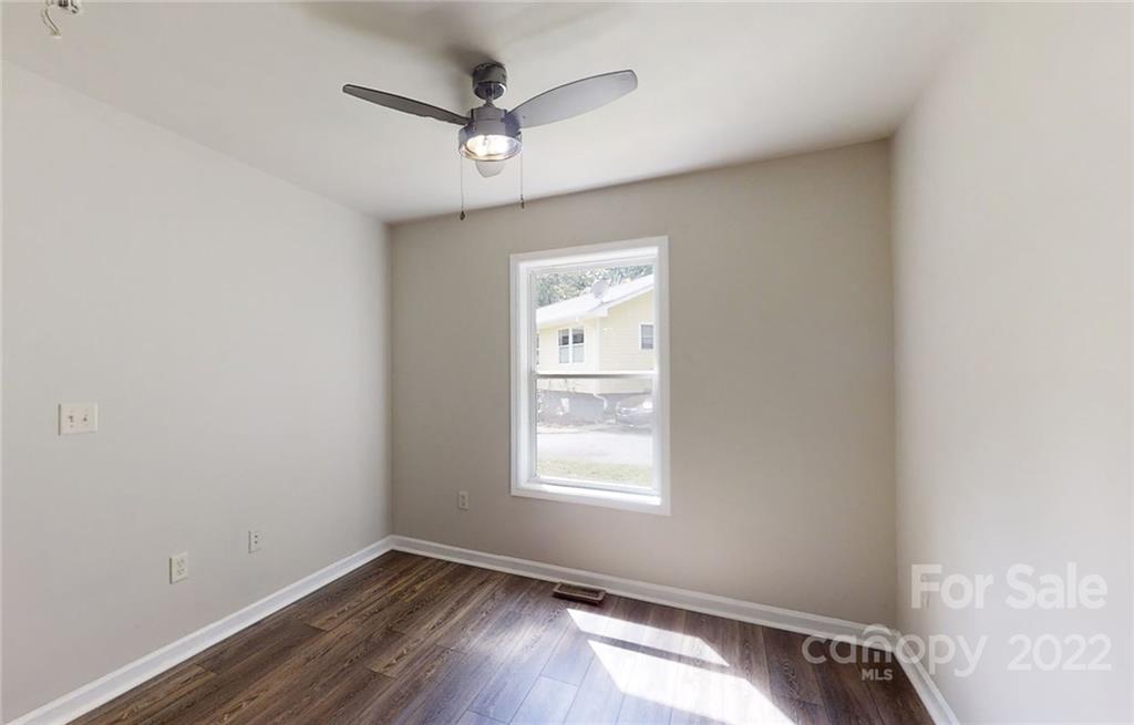 29 Old Stagecoach Road Swannanoa NC 28778