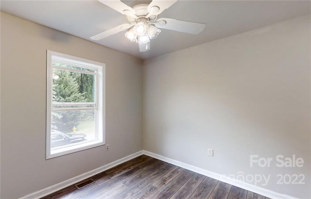 29 Old Stagecoach Road Swannanoa NC 28778