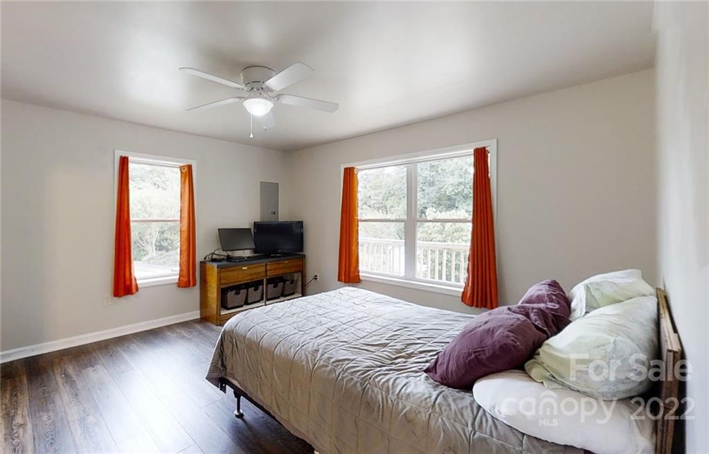 29 Old Stagecoach Road Swannanoa NC 28778