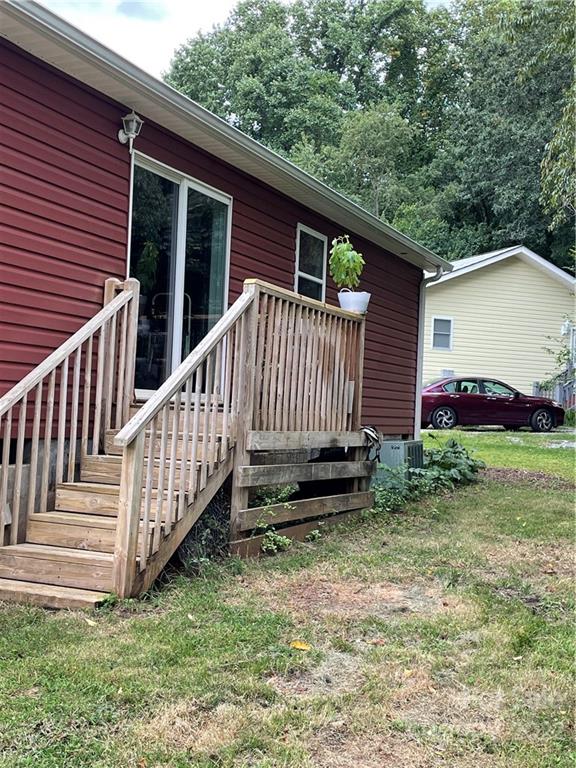 29 Old Stagecoach Road Swannanoa NC 28778