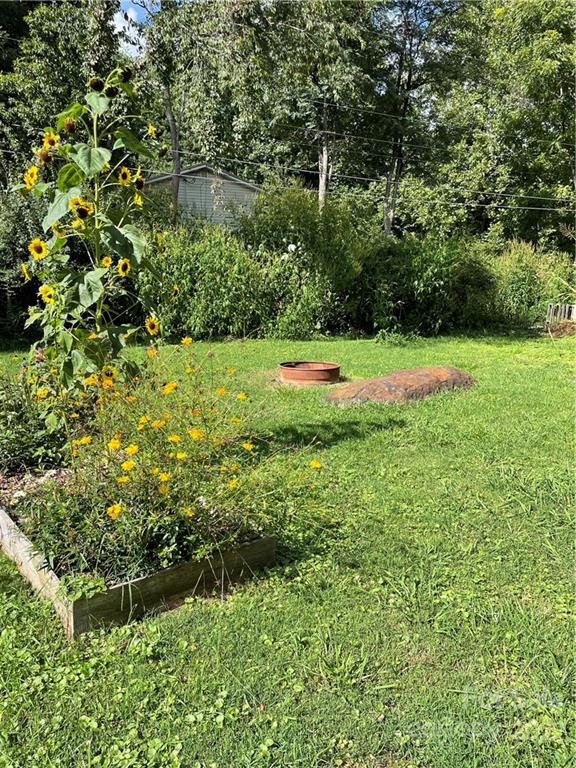 29 Old Stagecoach Road Swannanoa NC 28778