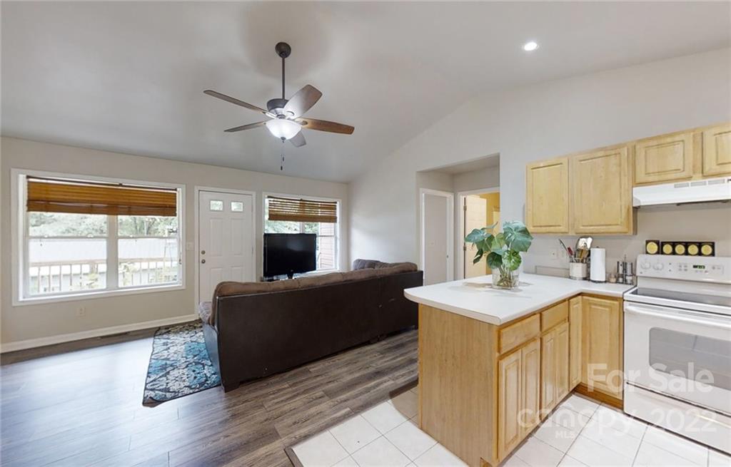 29 Old Stagecoach Road Swannanoa NC 28778