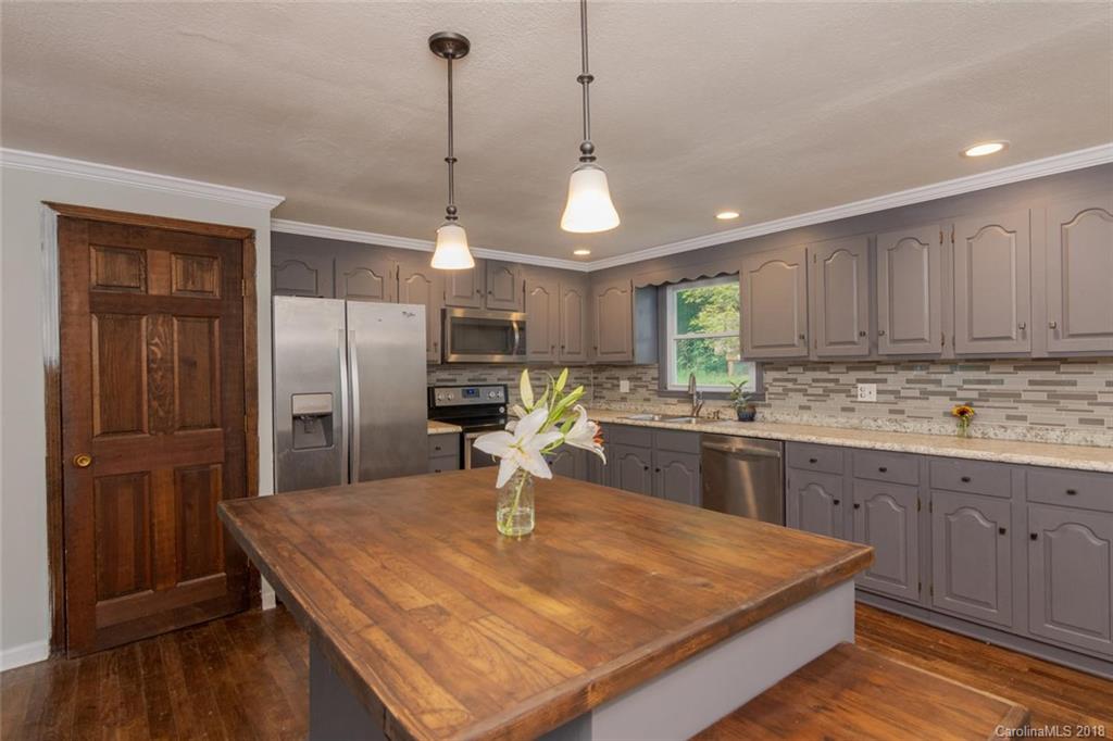 922 Old Fort Road Fairview NC 28730