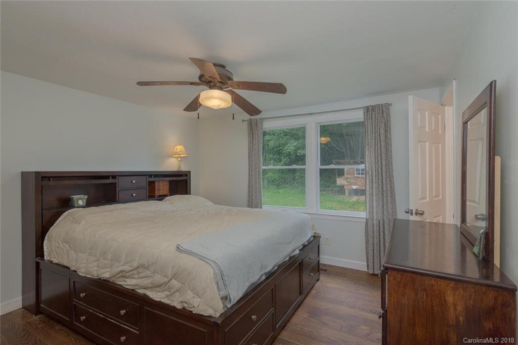 922 Old Fort Road Fairview NC 28730