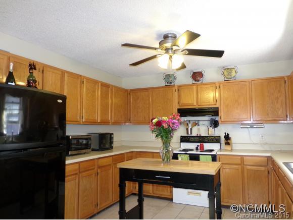 133 Mockingbird Lane Burnsville NC 28714