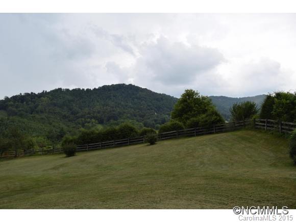 133 Mockingbird Lane Burnsville NC 28714