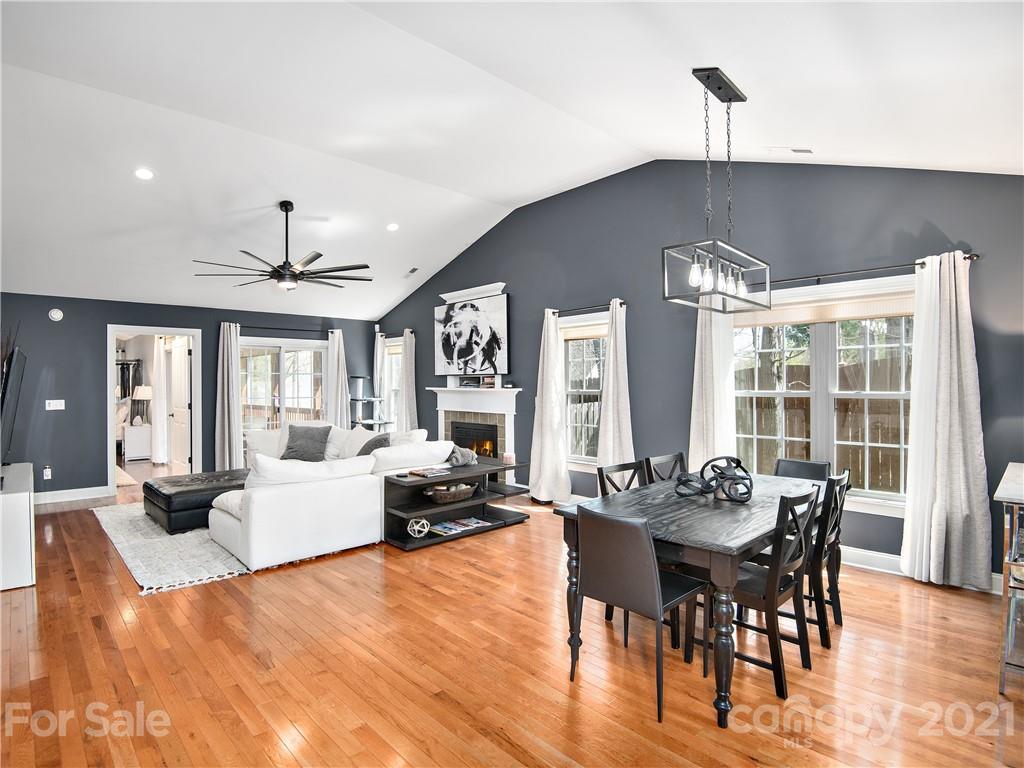 302 Theron Court Candler NC 28715