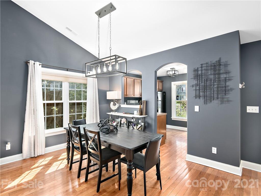 302 Theron Court Candler NC 28715