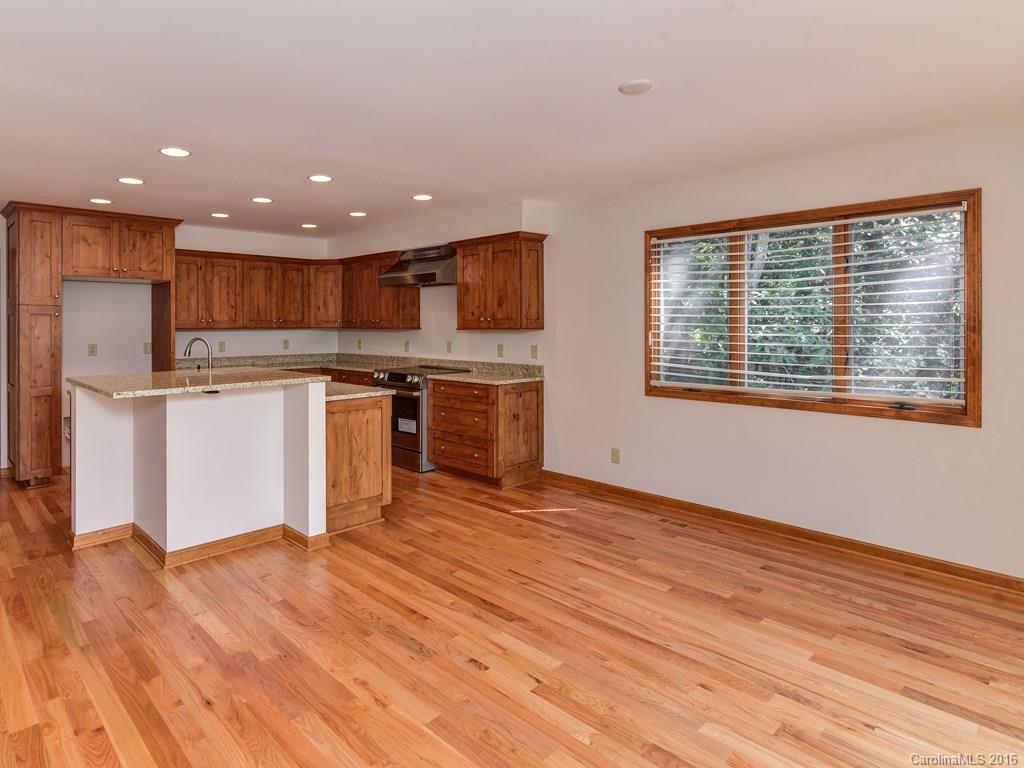 118 Honey Locust Drive Mills River NC 28759