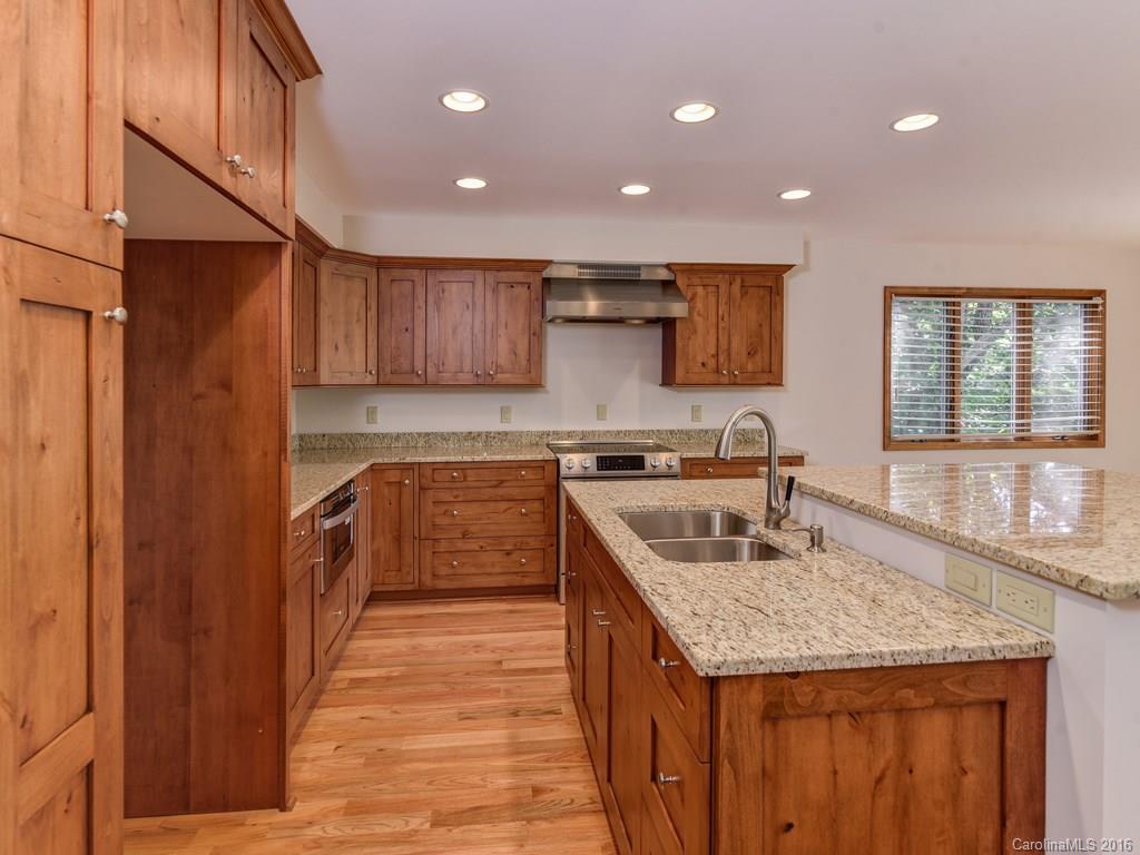 118 Honey Locust Drive Mills River NC 28759