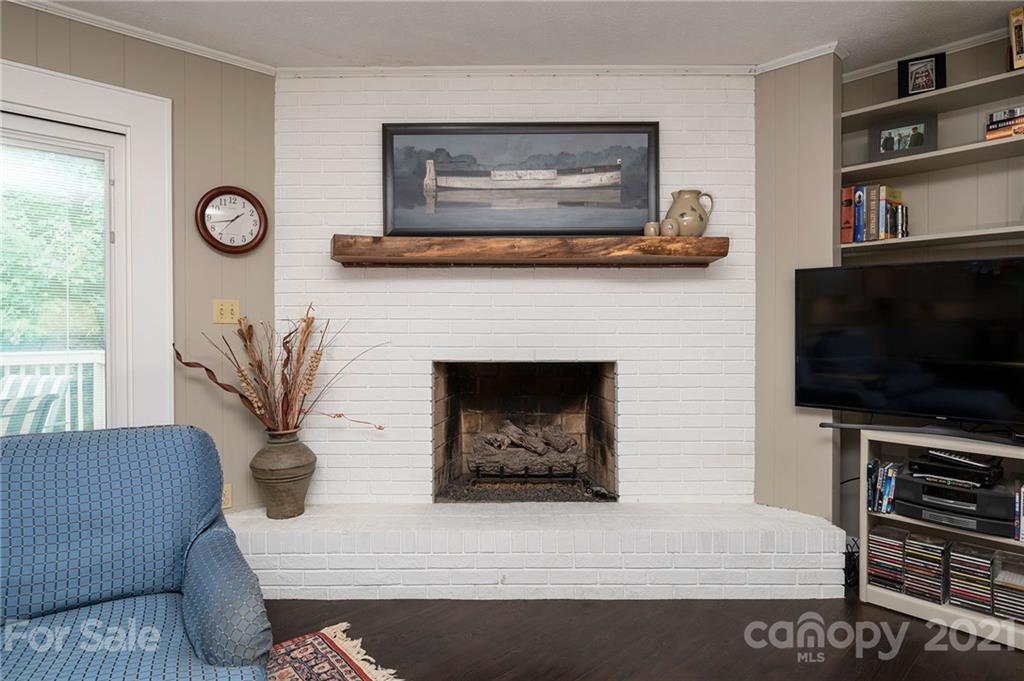 11 Reynolds Place Asheville NC 28804