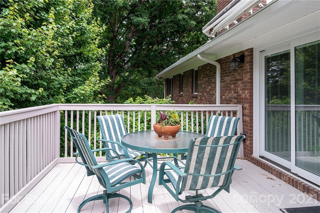 11 Reynolds Place Asheville NC 28804