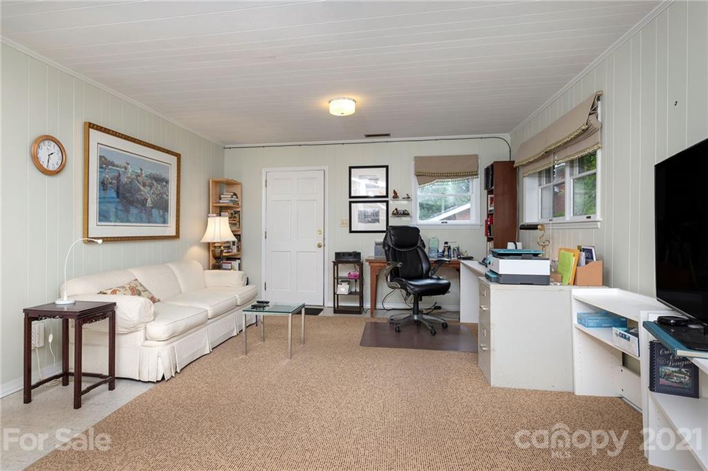 11 Reynolds Place Asheville NC 28804