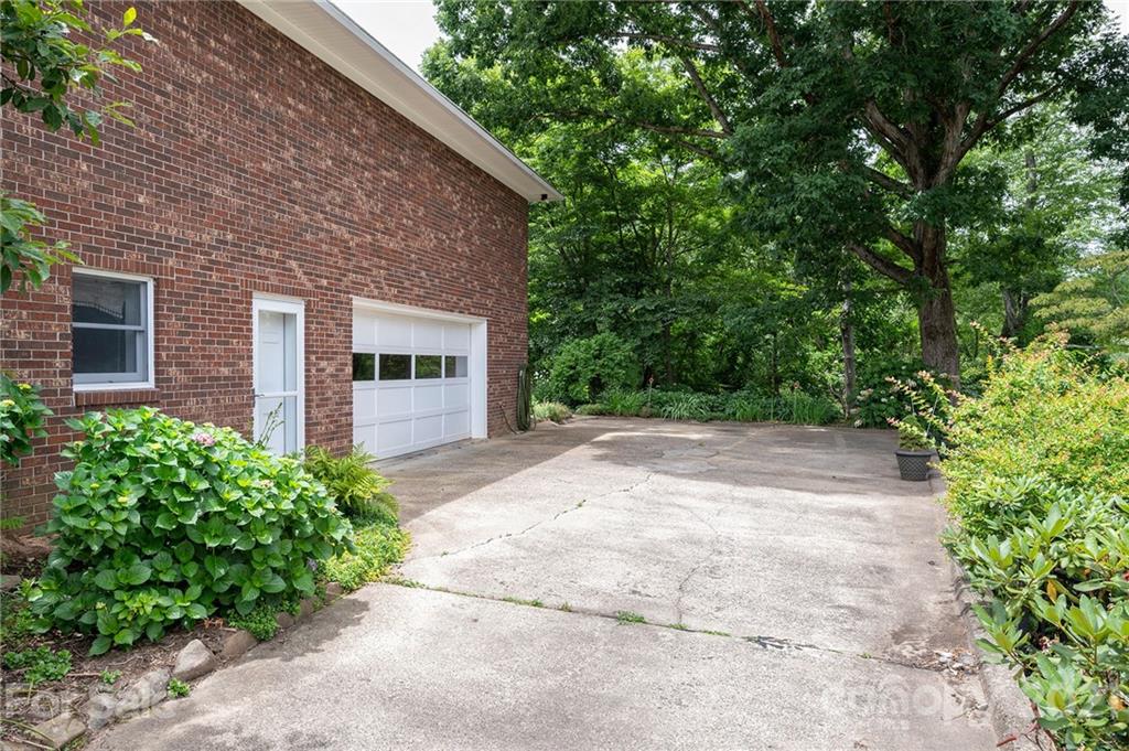11 Reynolds Place Asheville NC 28804