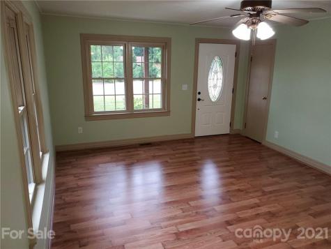 7494 Cruso Road Canton NC 28716