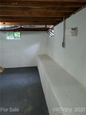 7494 Cruso Road Canton NC 28716