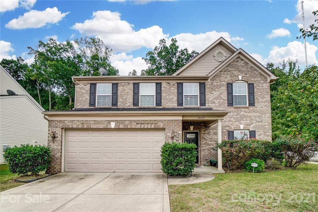 16615 Crimson Sargent Drive Charlotte NC 28213