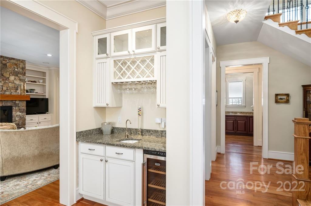 10 Applewood Drive Asheville NC 28805