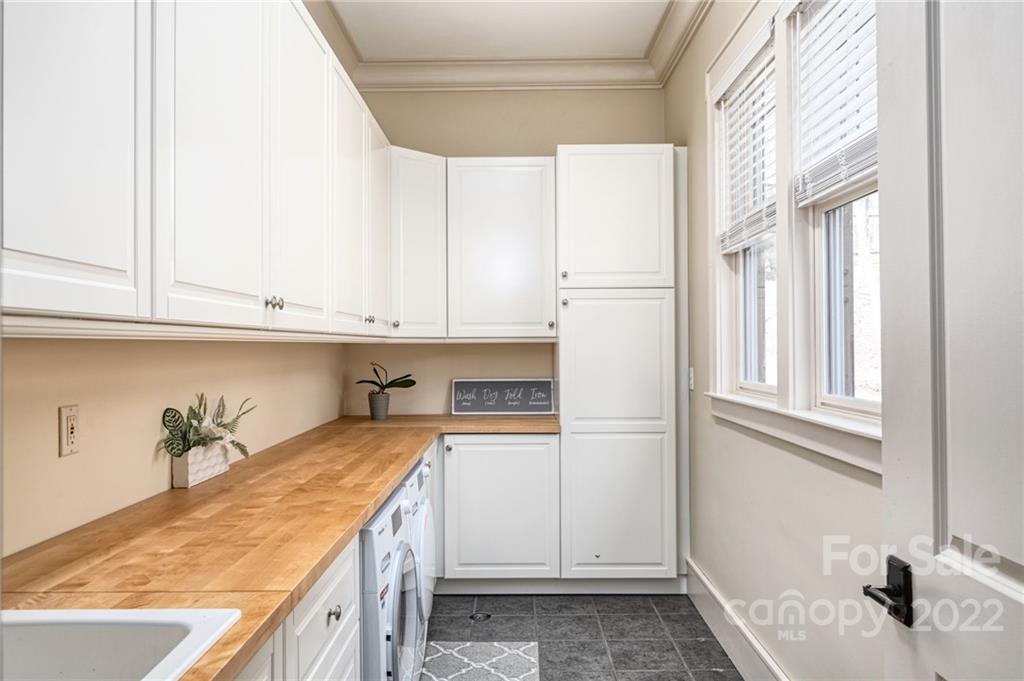 10 Applewood Drive Asheville NC 28805