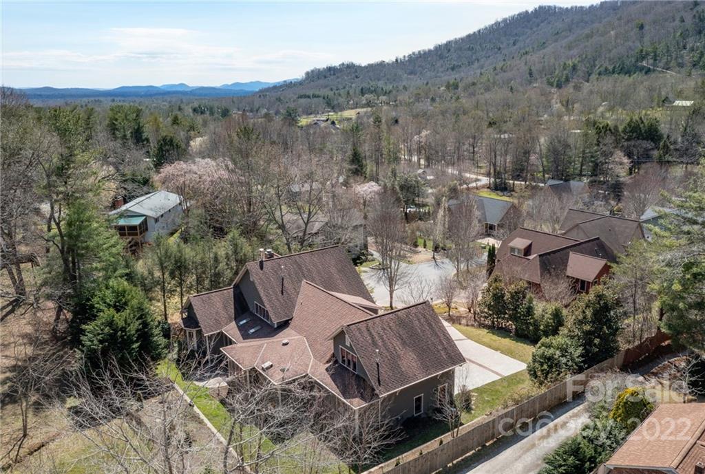 10 Applewood Drive Asheville NC 28805