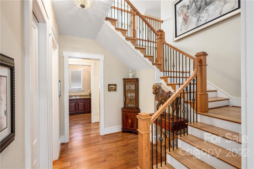 10 Applewood Drive Asheville NC 28805