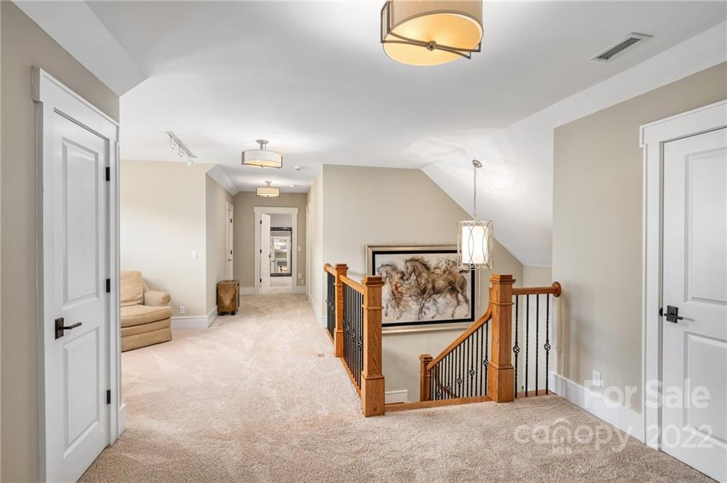 10 Applewood Drive Asheville NC 28805