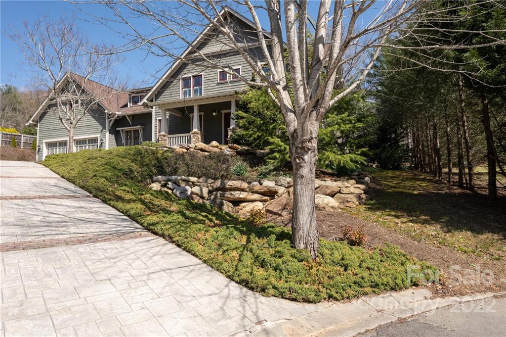 10 Applewood Drive Asheville NC 28805