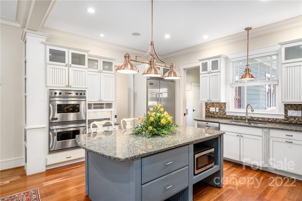 10 Applewood Drive Asheville NC 28805