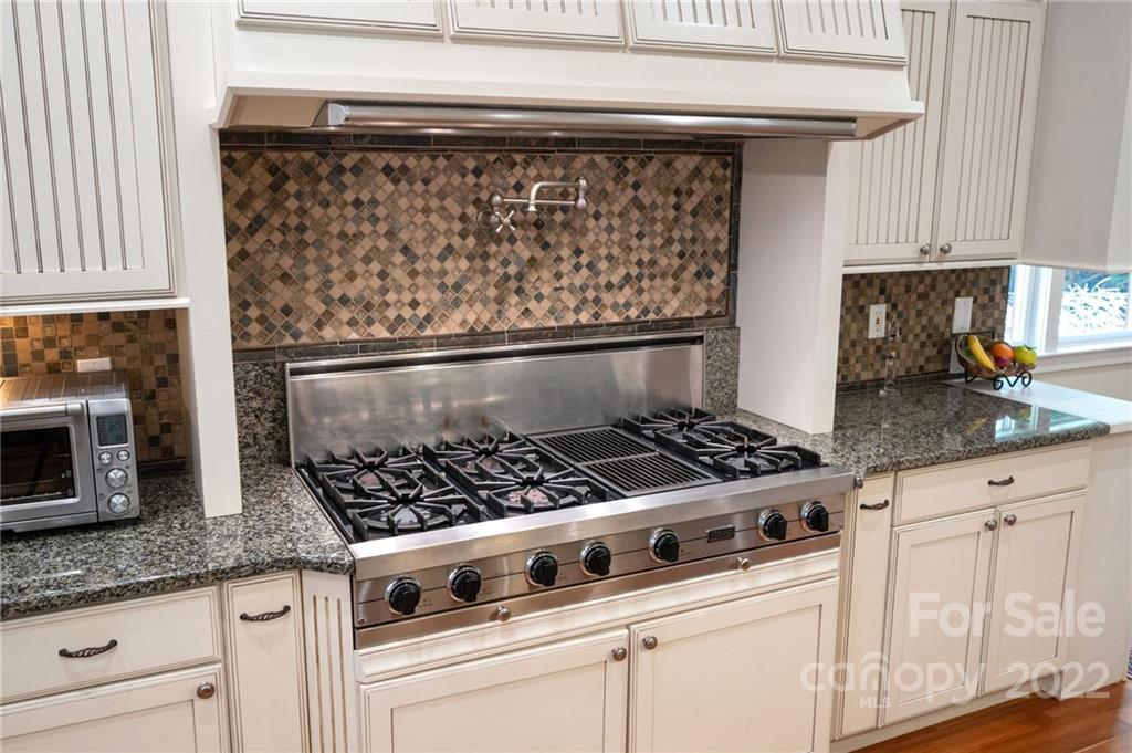 10 Applewood Drive Asheville NC 28805