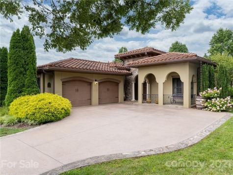 9 Pacifico Drive Asheville NC 28806