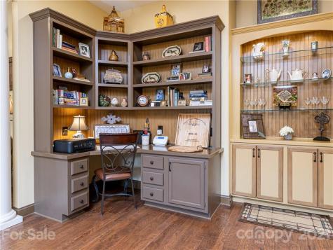 9 Pacifico Drive Asheville NC 28806