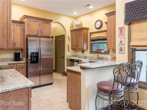 9 Pacifico Drive Asheville NC 28806