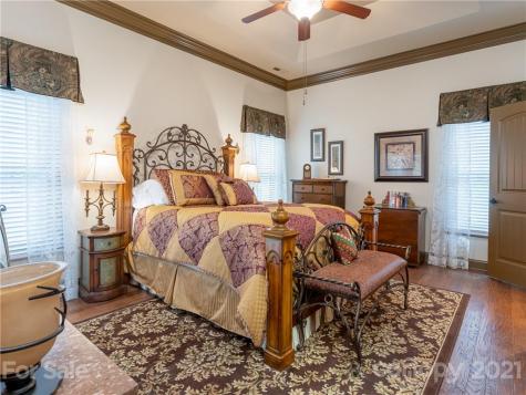 9 Pacifico Drive Asheville NC 28806