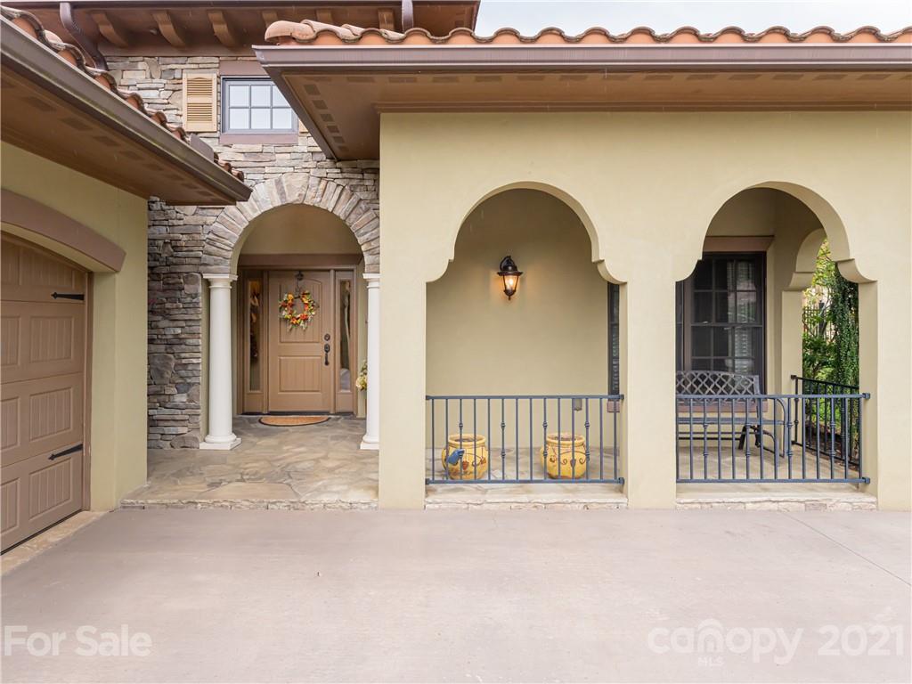 9 Pacifico Drive Asheville NC 28806