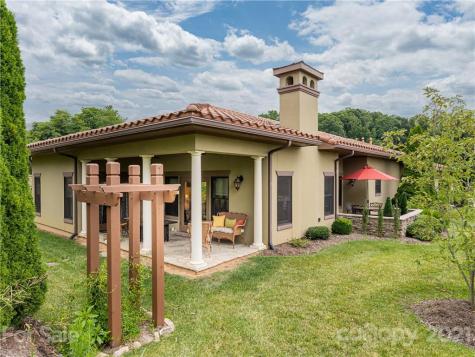 9 Pacifico Drive Asheville NC 28806