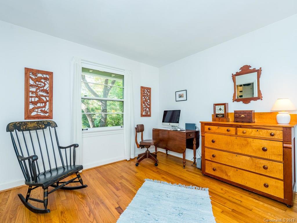 6 Huntington Road Asheville NC 28805