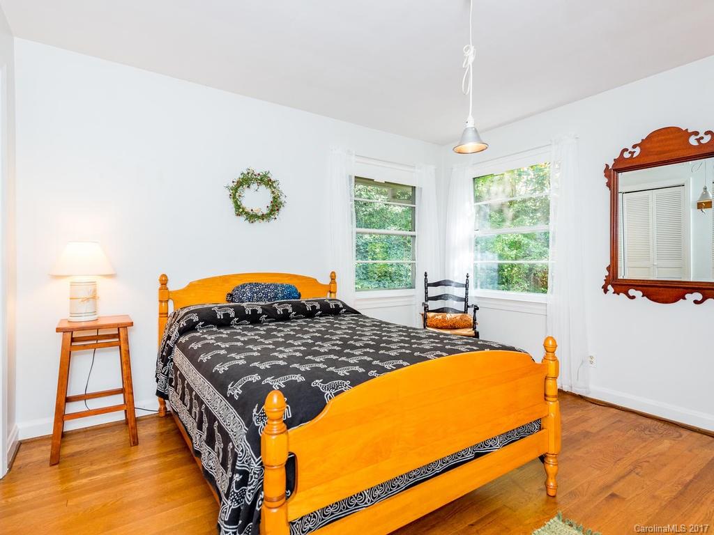 6 Huntington Road Asheville NC 28805