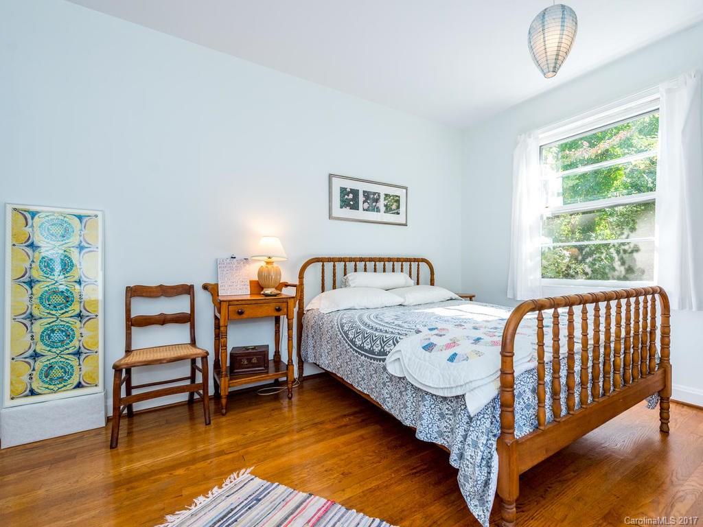 6 Huntington Road Asheville NC 28805