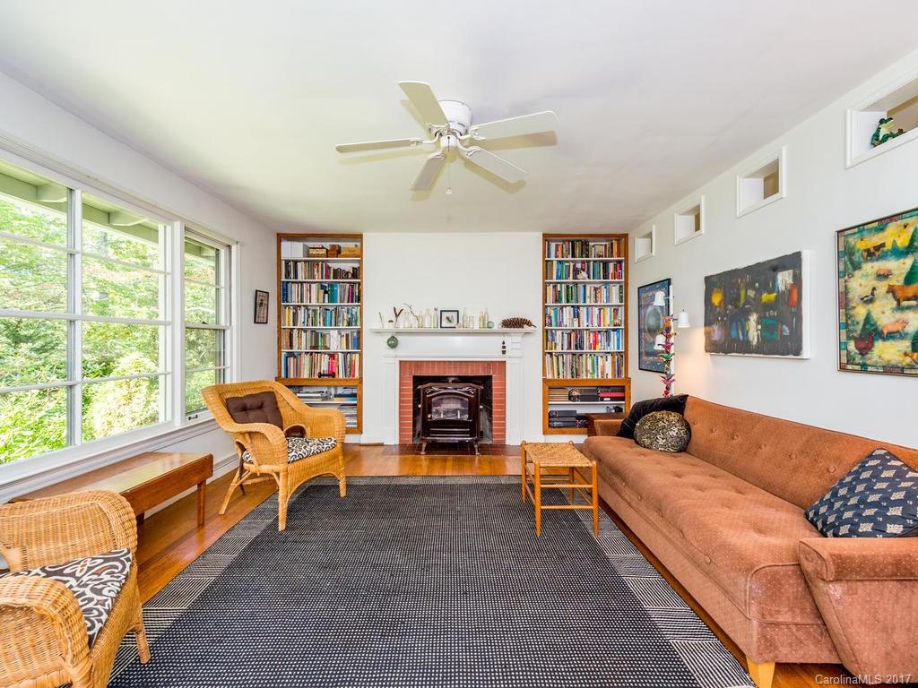 6 Huntington Road Asheville NC 28805
