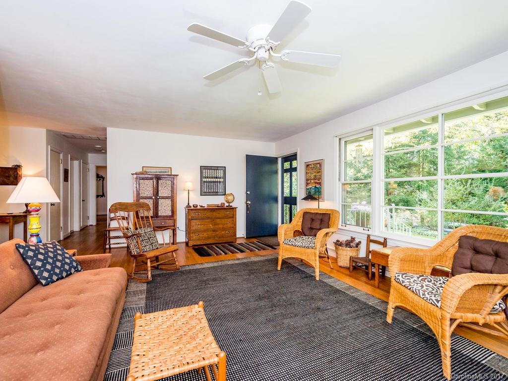 6 Huntington Road Asheville NC 28805