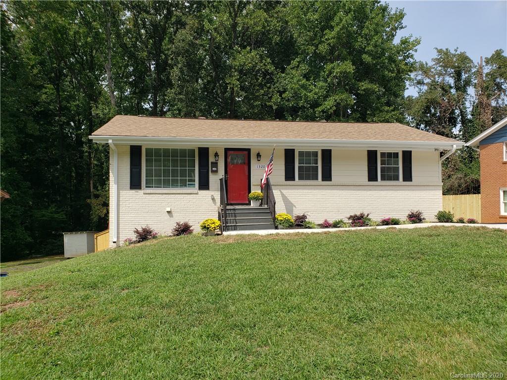 1320 Plumstead Road Charlotte NC 28216